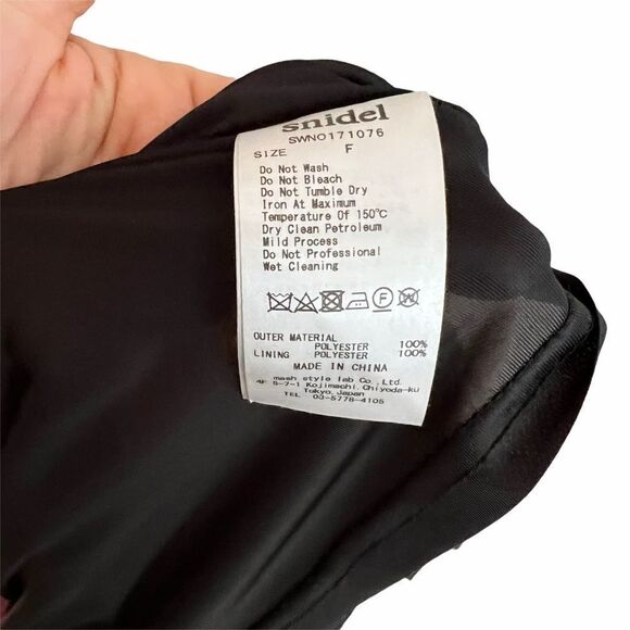 Snidel black overall dress / size F (probably a small/medium) - Picture 5 of 7